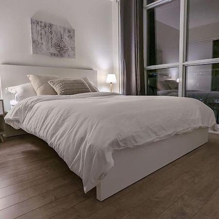 Lovely 2 Bed Condo In Downtown تورونتو المظهر الخارجي الصورة